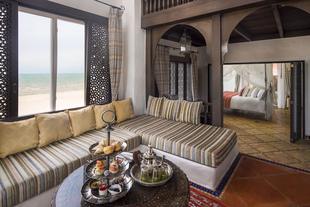 One Bedroom Morocccan Beachfront Villa - Photo 2