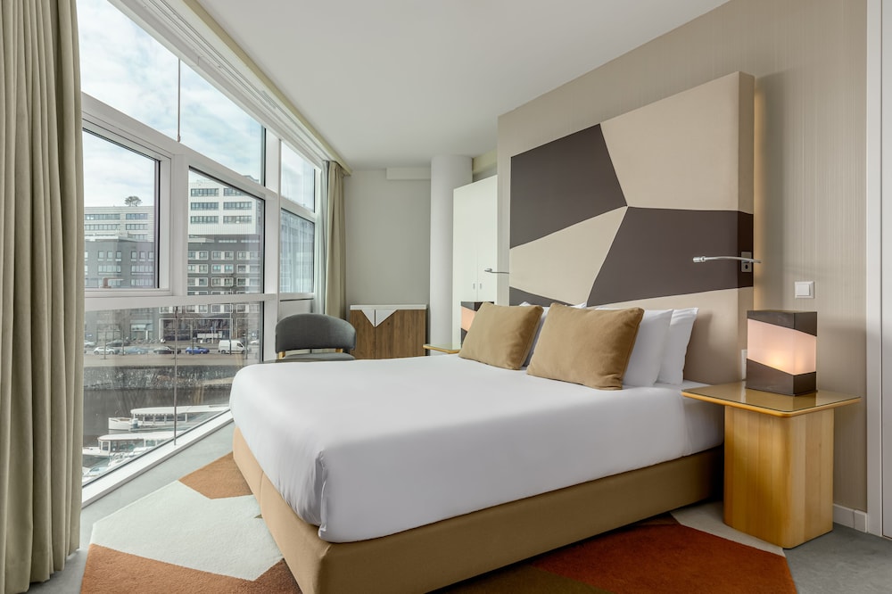 Room, 1 Queen Bed (Cosy) - Photo 4