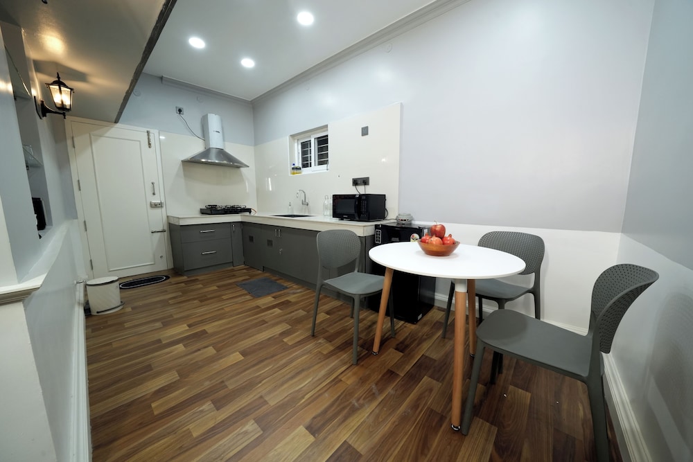 Luxury Villa photo 2