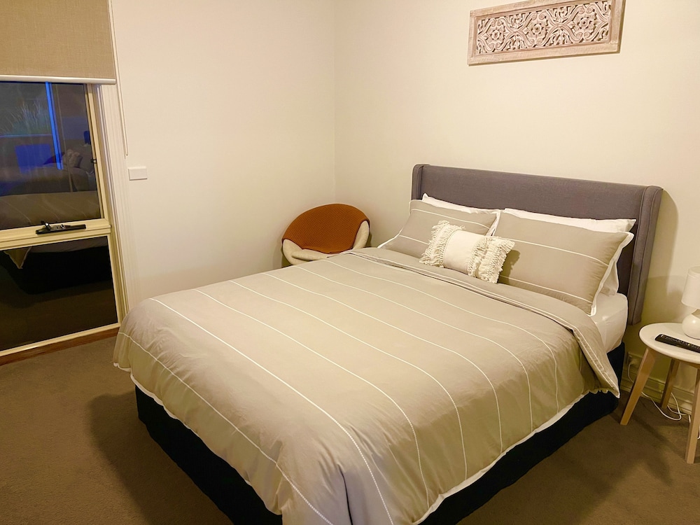 Family House, Multiple Bedrooms photo 2