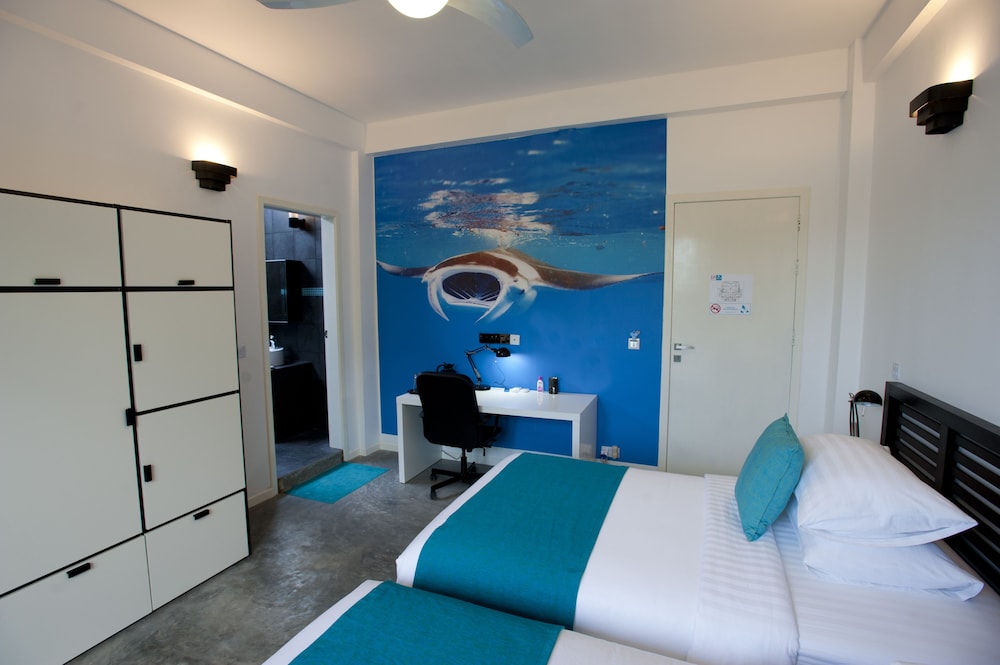 Deluxe Double or Twin Room, 1 King Bed, Balcony photo 3