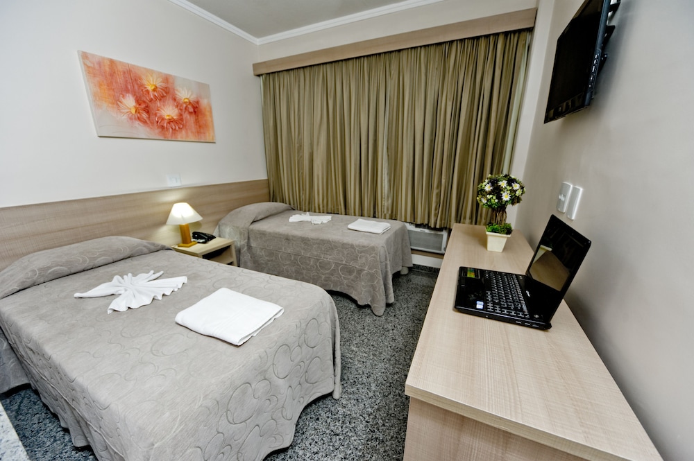 Standard Twin Room - Photo 5