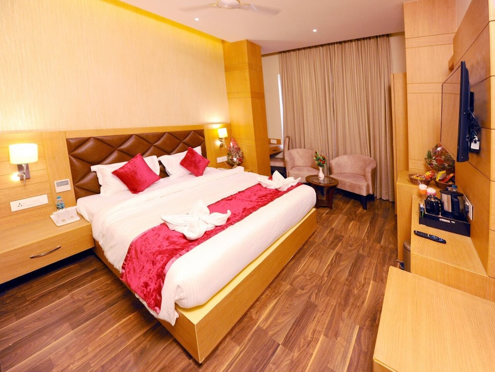 Deluxe Double Room, 1 Double Bed, City View - Photo 1