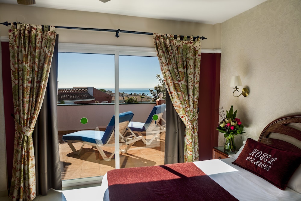 Superior Room, Terrace, Partial Ocean View - Photo 18