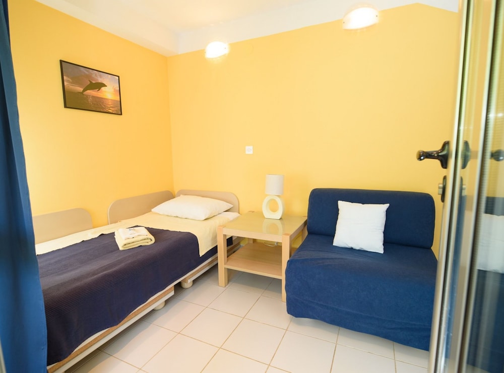 Apartment (Two Bedroom apartment (Ines))