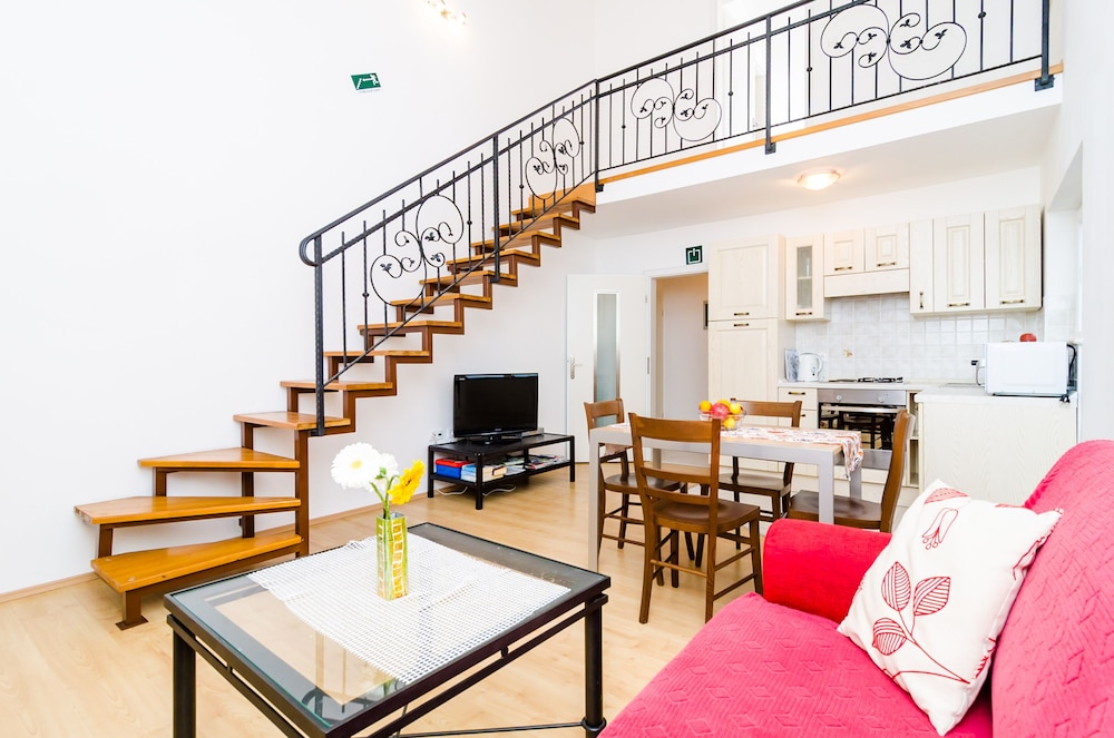 Apartment, 1 Bedroom, Balcony, Garden View