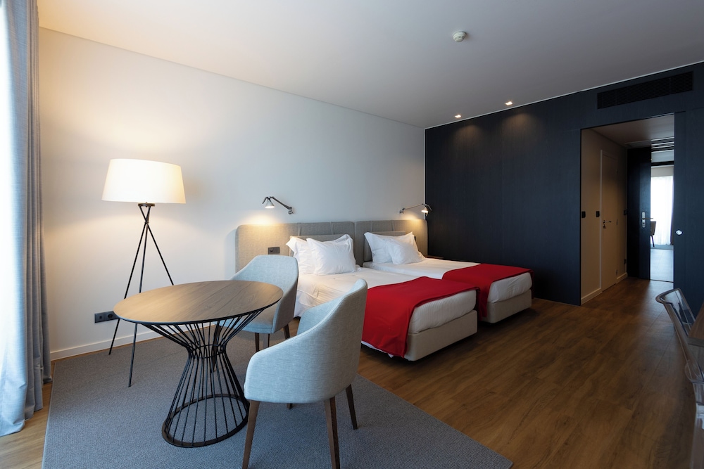 Double or Twin Room, Sea View - Photo 1