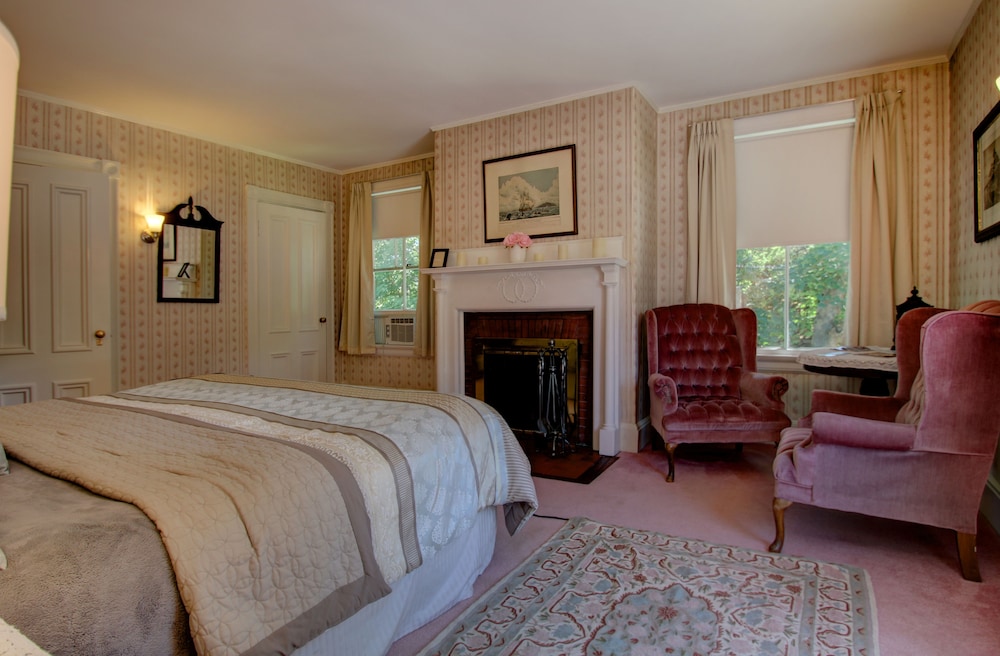 Deluxe Single Room (Room 1)