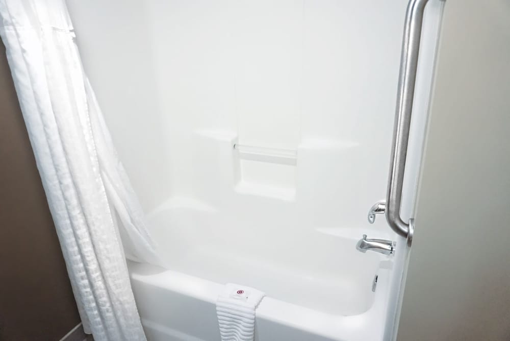 Room, 1 King Bed, Non Smoking - Photo 14