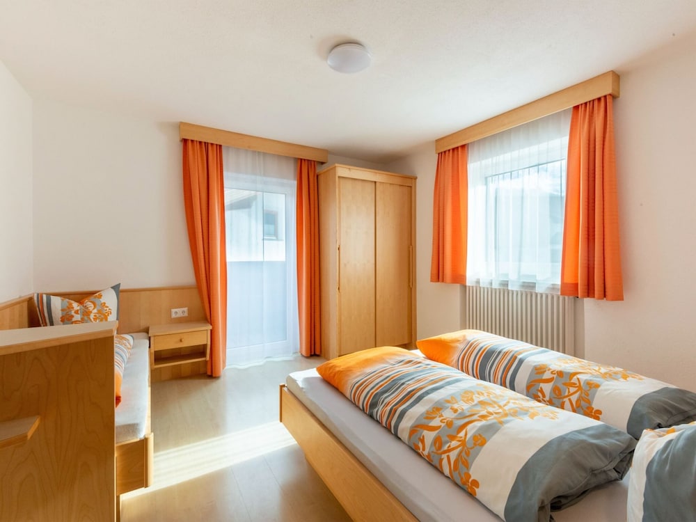 Comfort Apartment, 3 Bedrooms photo 3