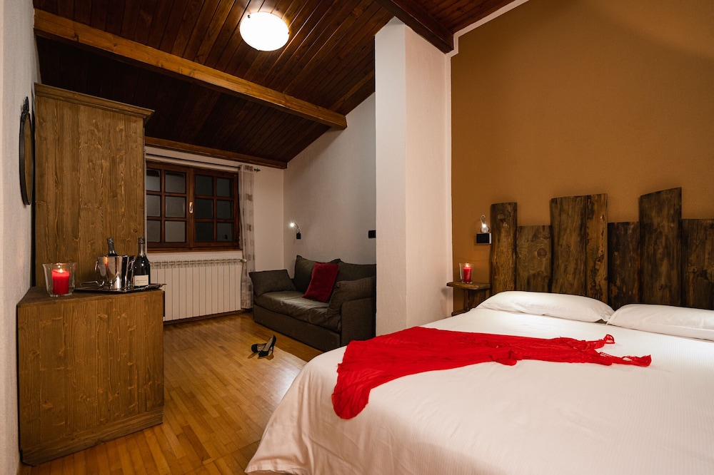 Junior Room