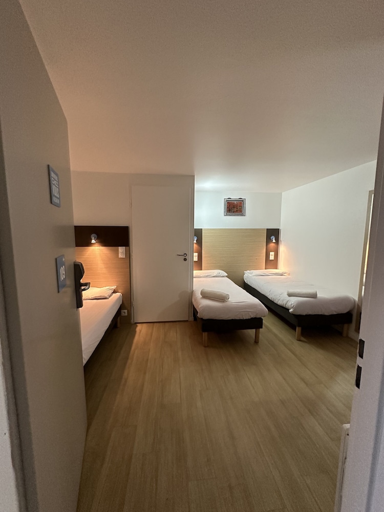 Triple Room, 3 Twin Beds