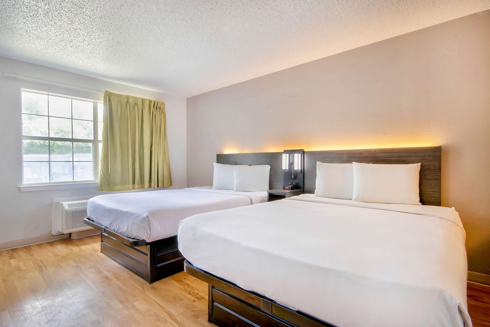 Standard Suite, 2 Queen Beds, Accessible, Non Smoking