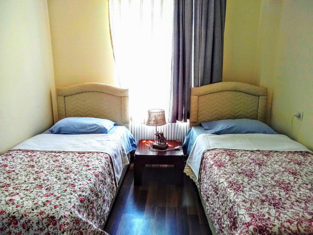 Classic Twin Room photo 1