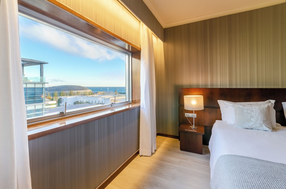 Available room