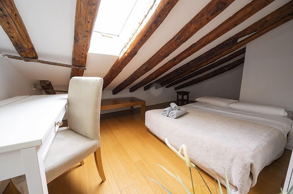 Deluxe Penthouse photo 2