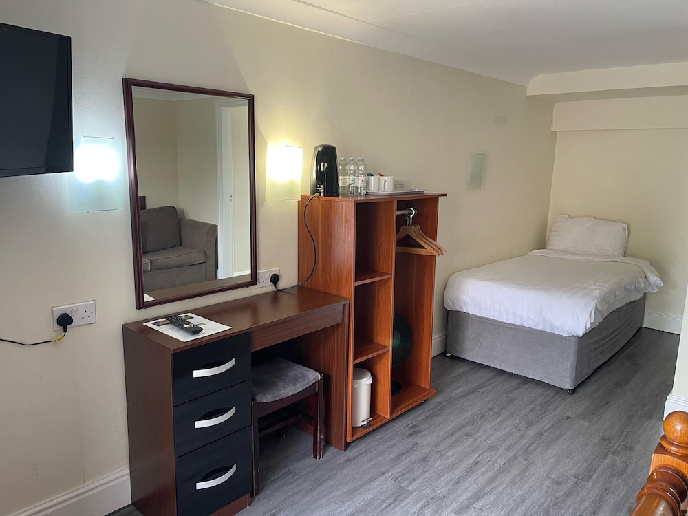 Standard Room (Family of 3) photo 2