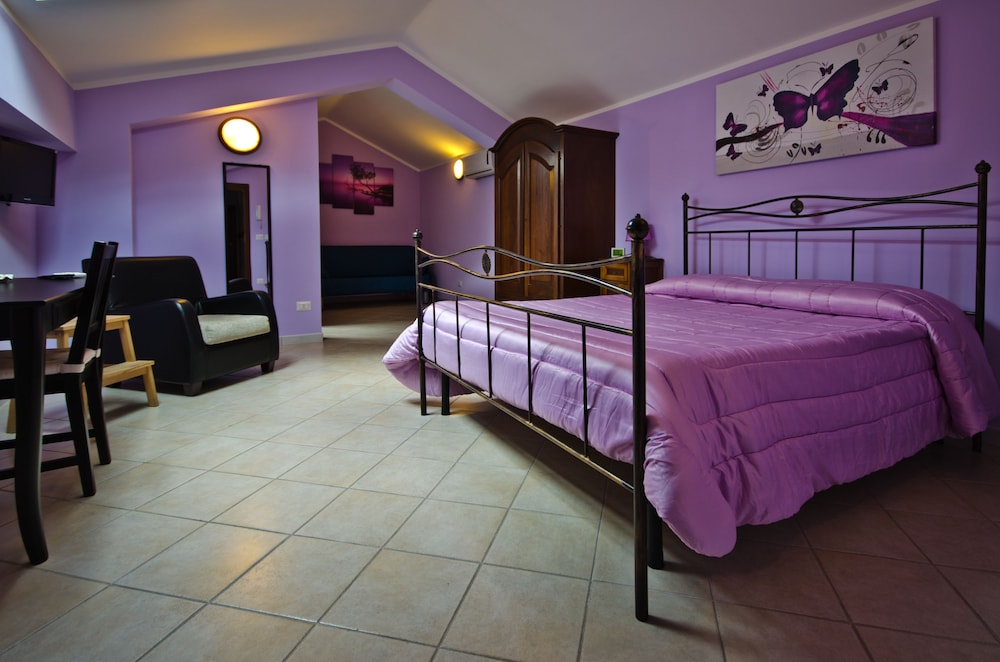 Double or Twin Room photo 3