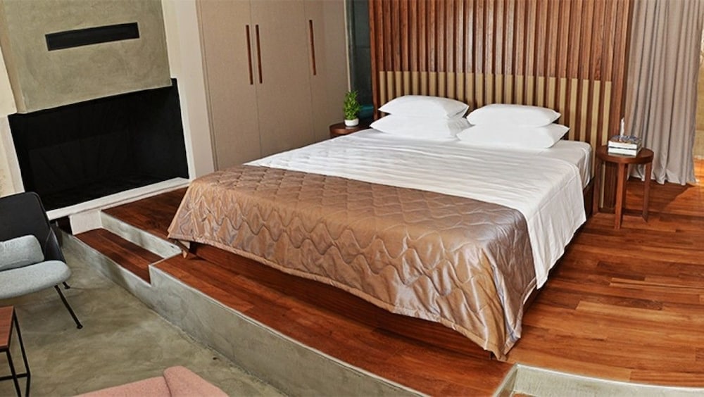 Double Room, Sea View (Mt Lovcen) photo 3