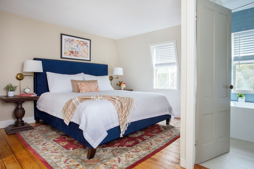 Deluxe Studio Suite photo 3