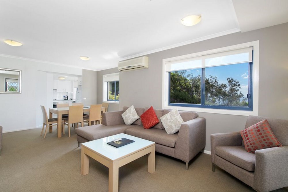 3 Bedroom Apartment Ocean View photo 2