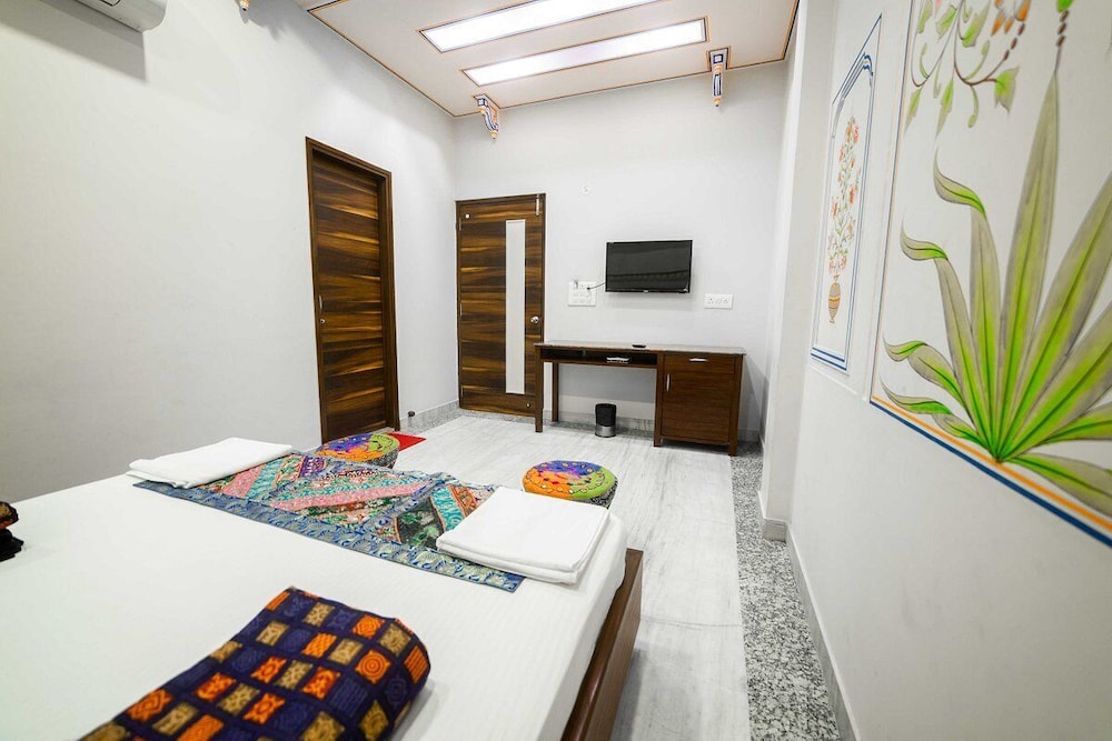 Deluxe Double or Twin Room - Photo 2