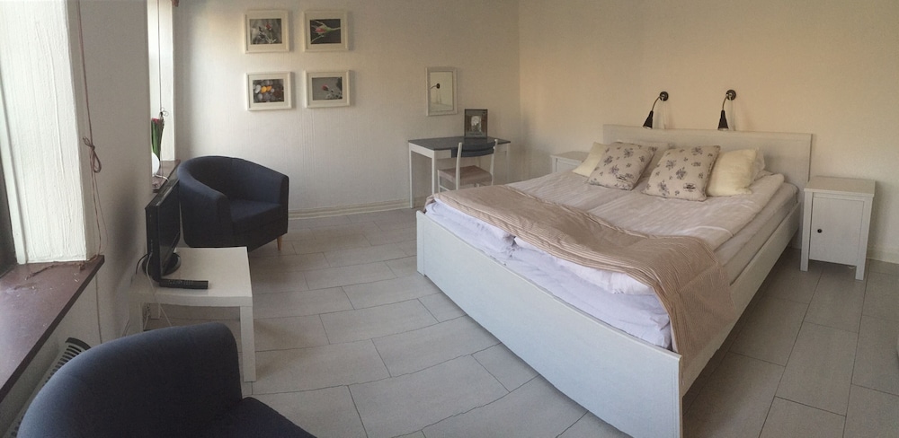 Family Room photo 1
