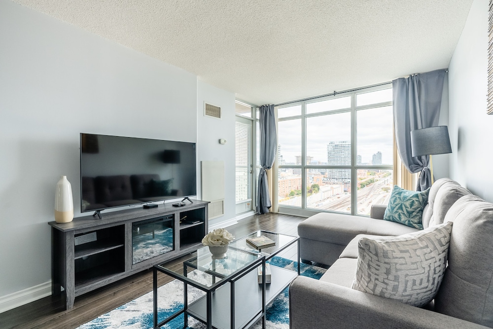 Design Apartment, Multiple Beds, Kitchen, City View - Photo 31