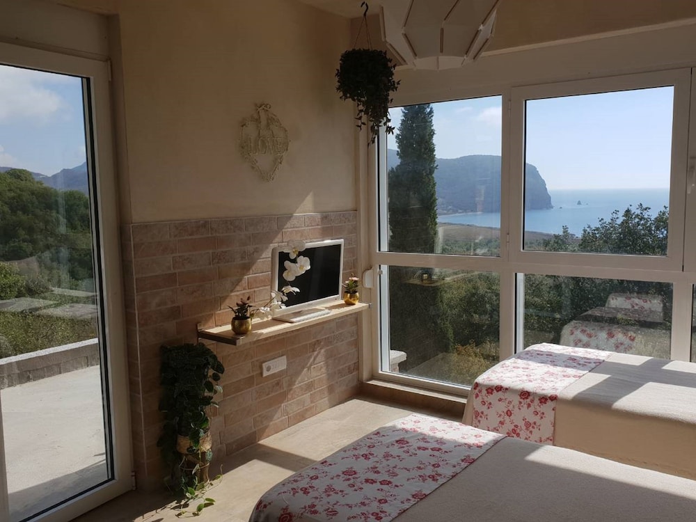 Double or Twin Room, Sea View photo 2