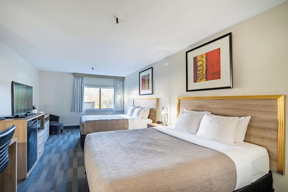 Standard Room, 2 Queen Beds - Photo 2