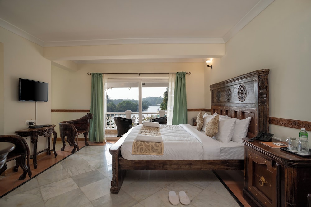 Premium Riverview with Balcony