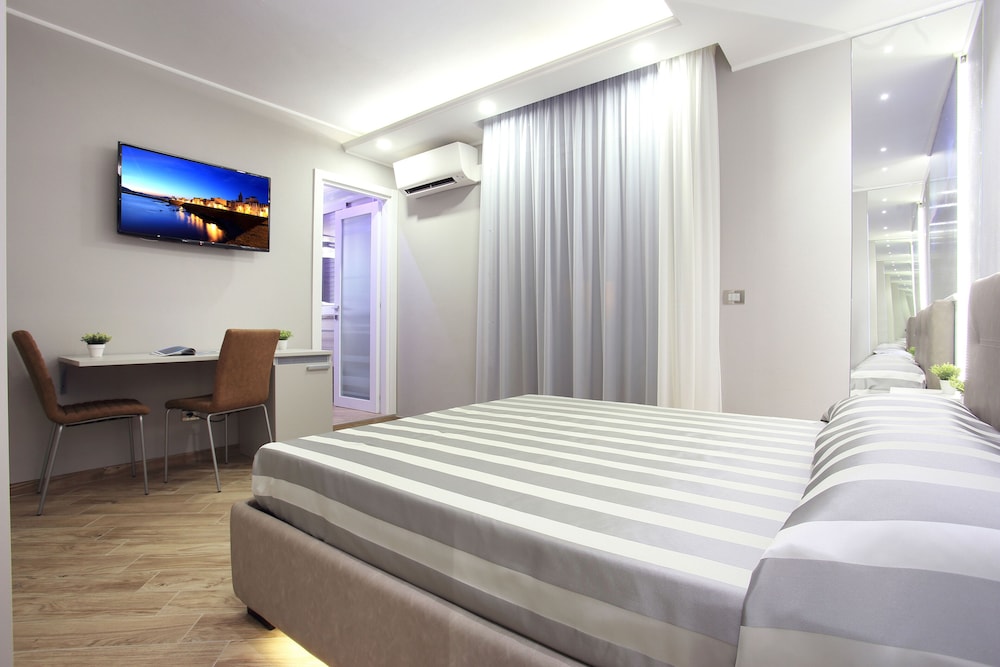 Panoramic Double Room photo 3