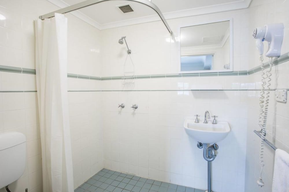 Accessible Room photo 2