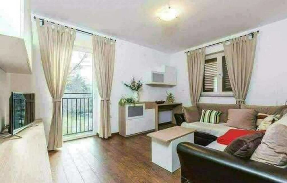 Apartment, 1 Bedroom, Lake View photo 2