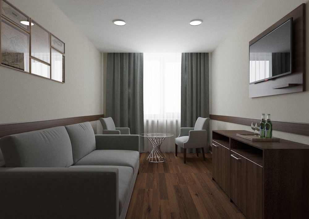 Executive Suite, 2 Bedrooms, Refrigerator photo 1