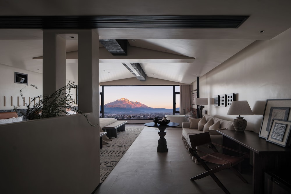 Family Twin Room, Smoking, Mountain View