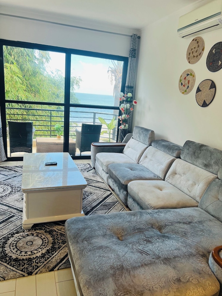 Luxury Apartment, 2 Bedrooms photo 2