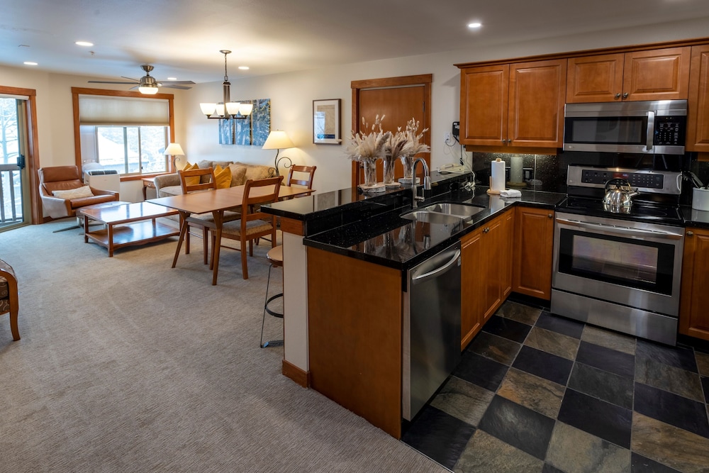 Condo, 1 Bedroom