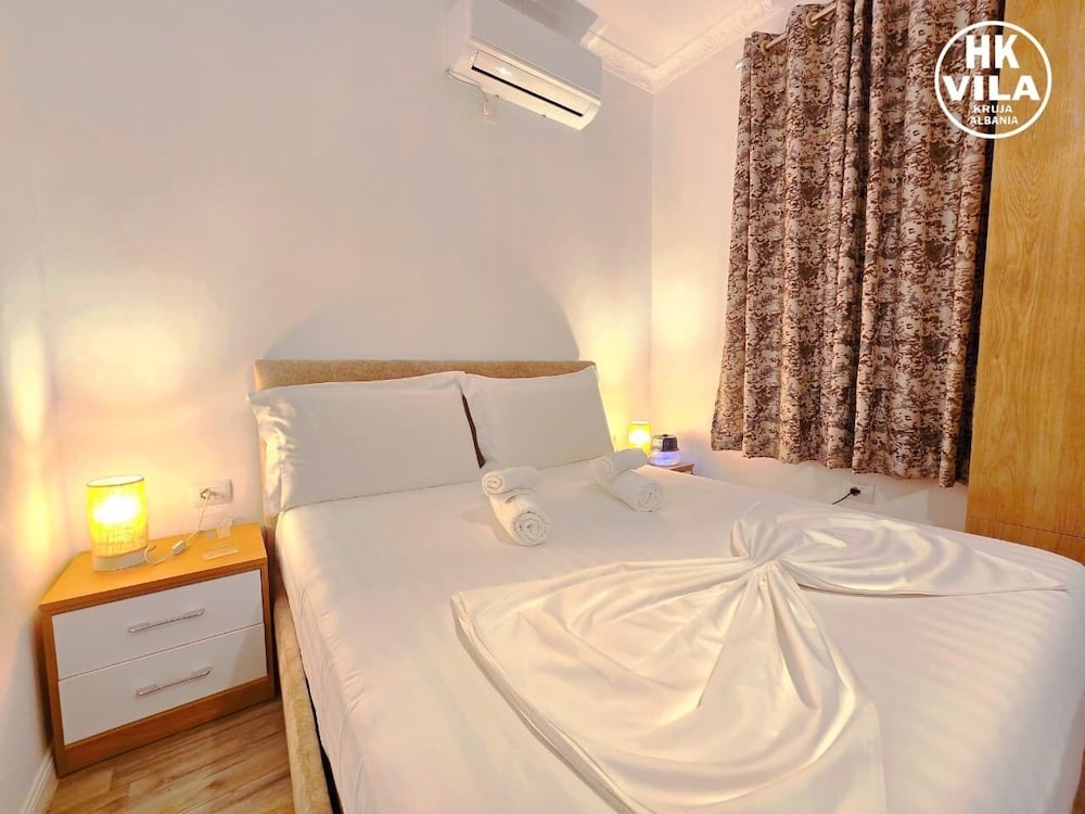 Double Room, Balcony, City View photo 1