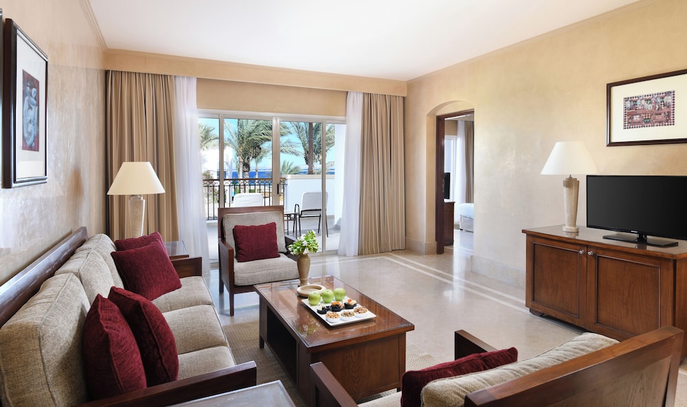 Junior Suite, 1 Queen Bed, Sea View