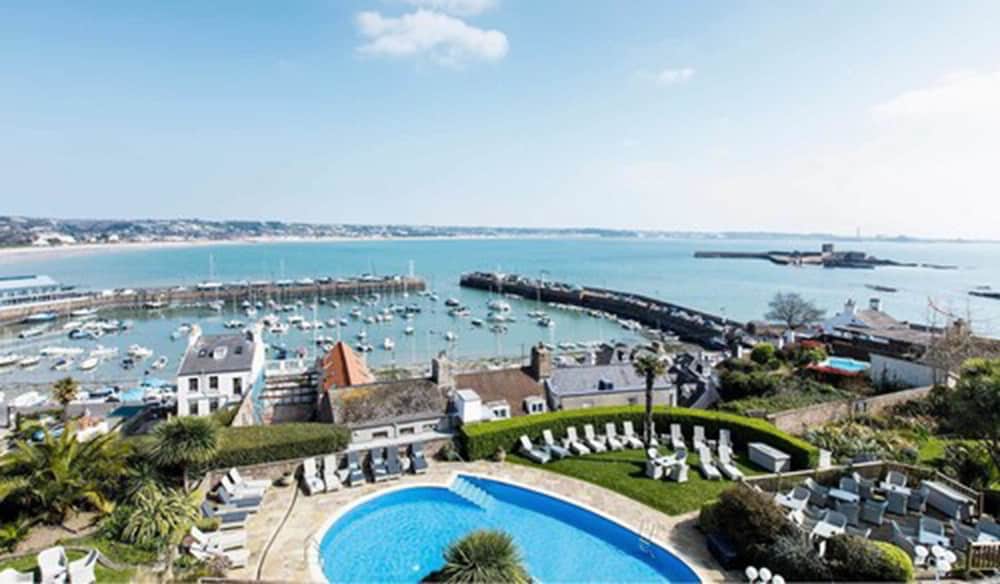 Superior Double or Twin Room, Sea View - Photo 2