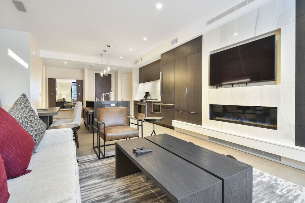 Room, 2 Bedrooms (Residence) - Photo 17