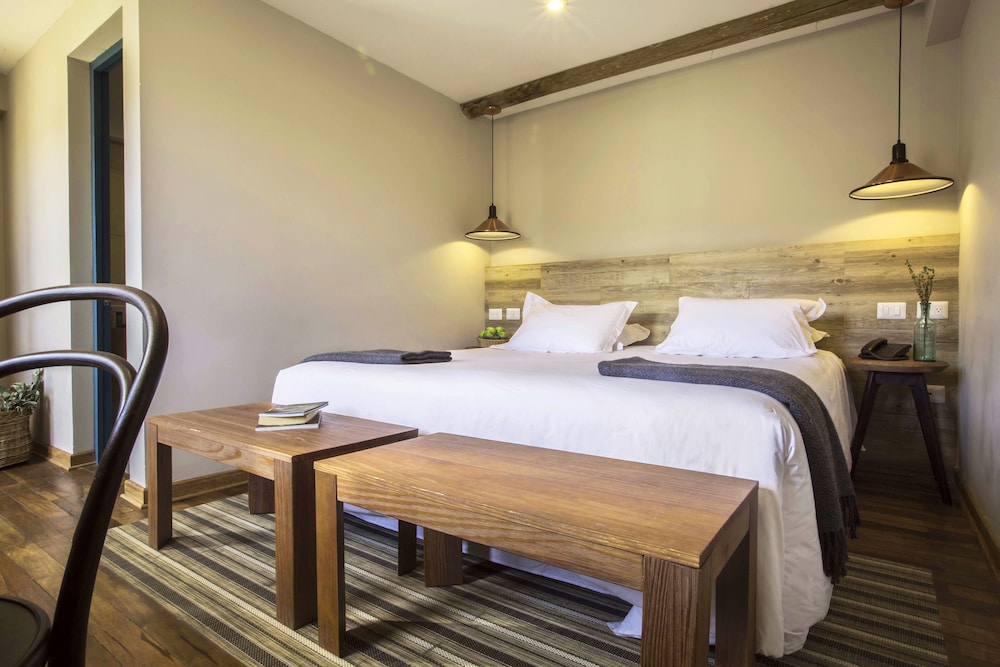 Superior Room, 1 Queen Bed photo 1