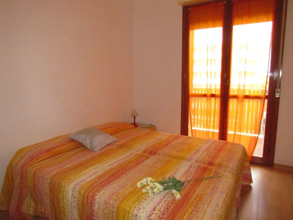 Apartment, 2 Bedrooms, Balcony photo 1