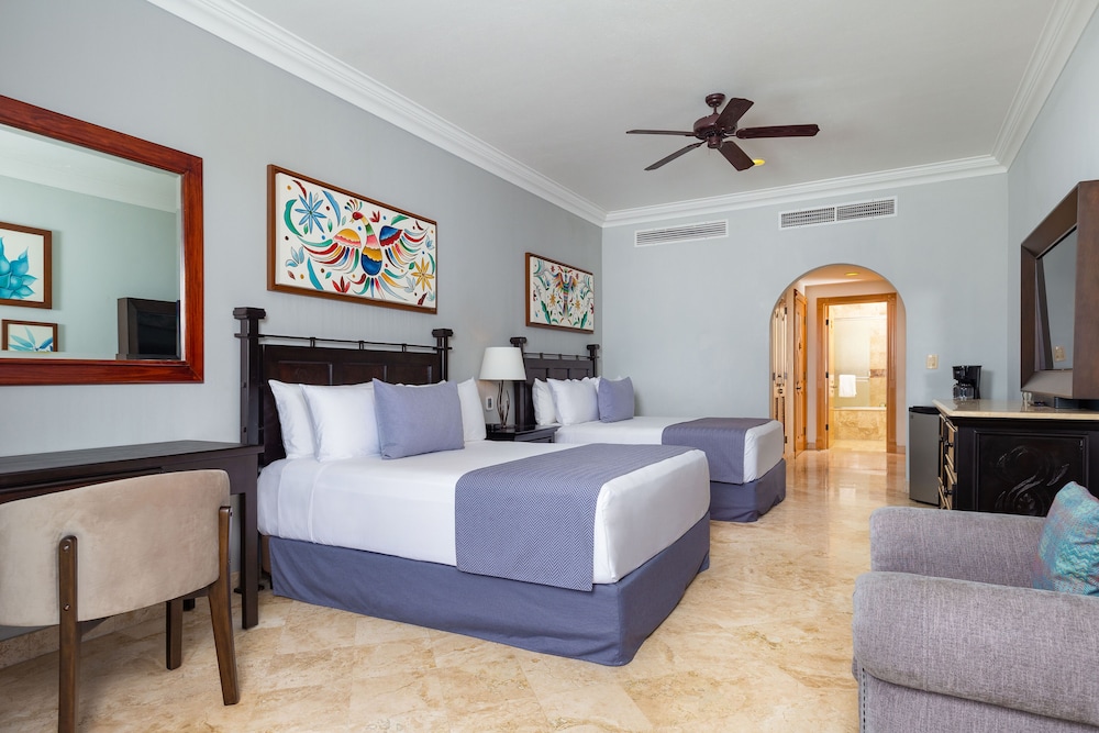 Two Bedroom Suite - Photo 5
