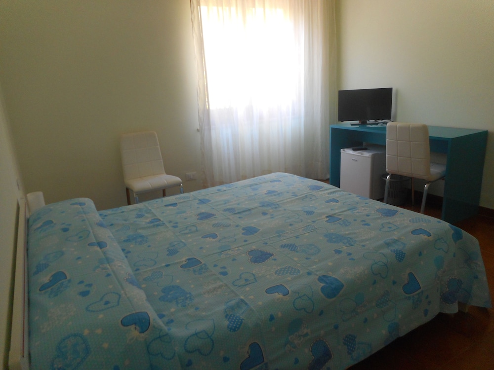 Standard Double Room, 1 Queen Bed photo 2