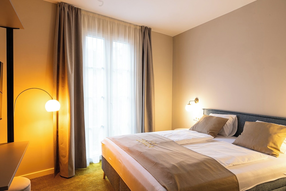 Basic Double Room
