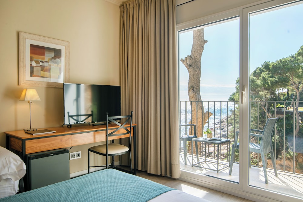 Habitación Triple Estándar, 2 Camas Individuales, Balcón, Vista al Mar
