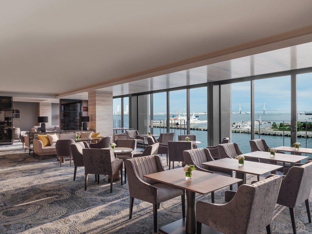 Junior Suite, 2 Twin Beds, Club Lounge Access