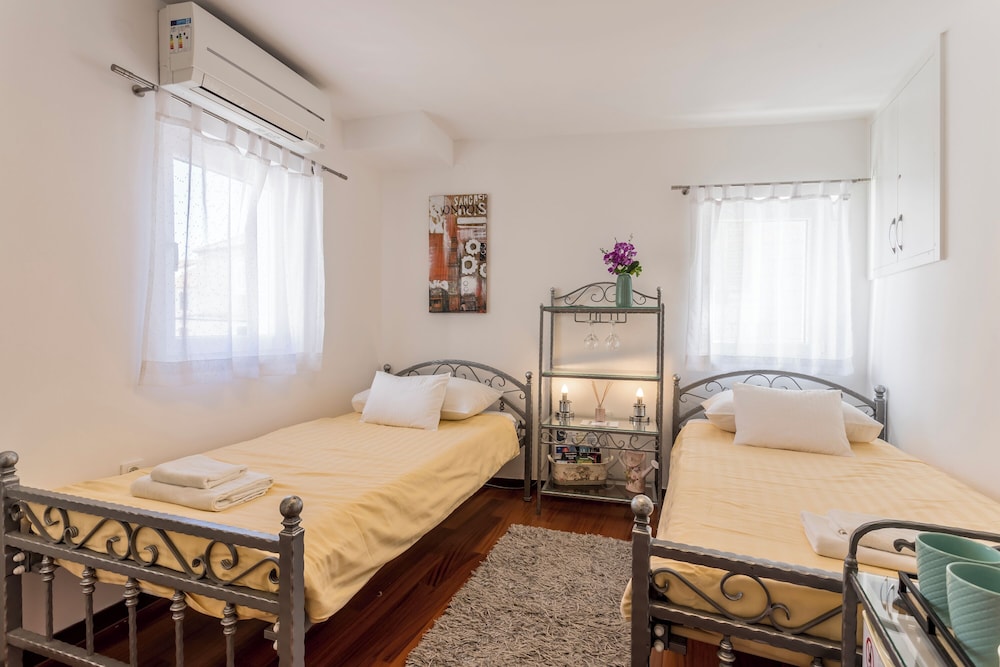 Classic Double or Twin Room, Non Smoking